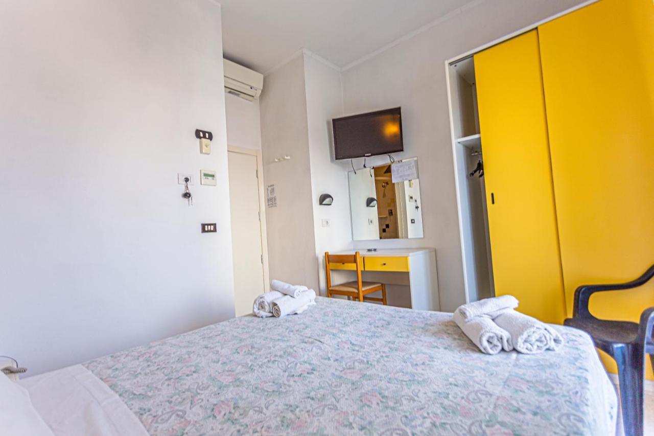 Hotel Continental Bellaria-Igea Marina Dış mekan fotoğraf