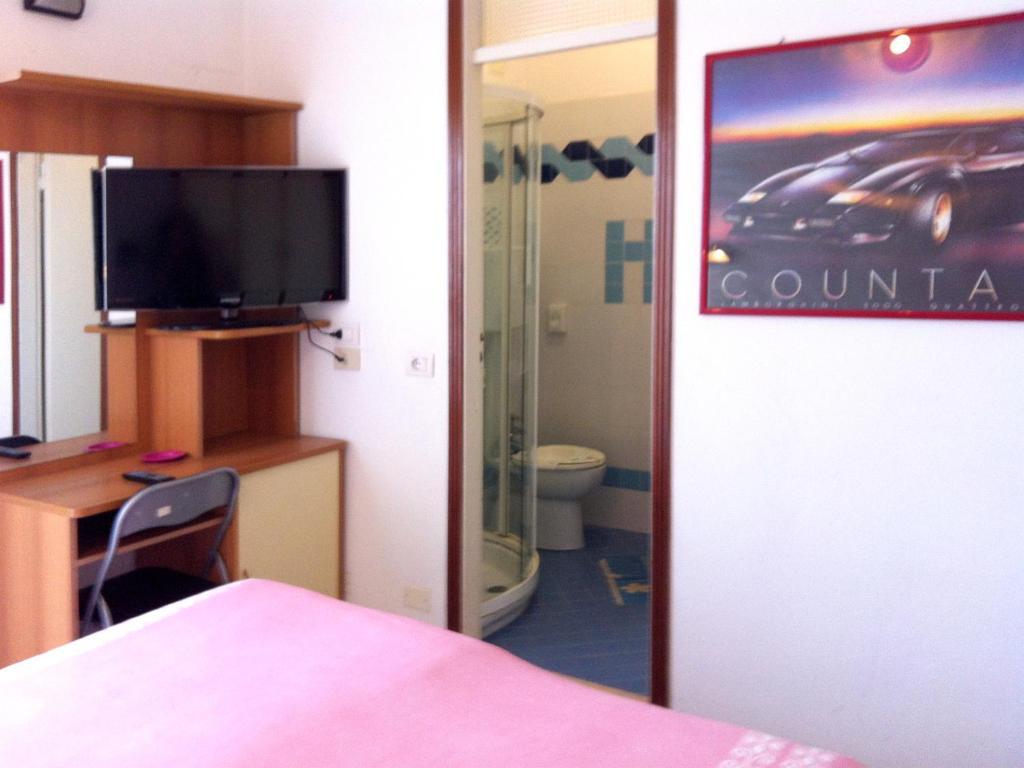 Hotel Continental Bellaria-Igea Marina Oda fotoğraf